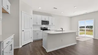 289 Maddox Drive, Aberdeen, NC 28315 – photo 5: Kitchen