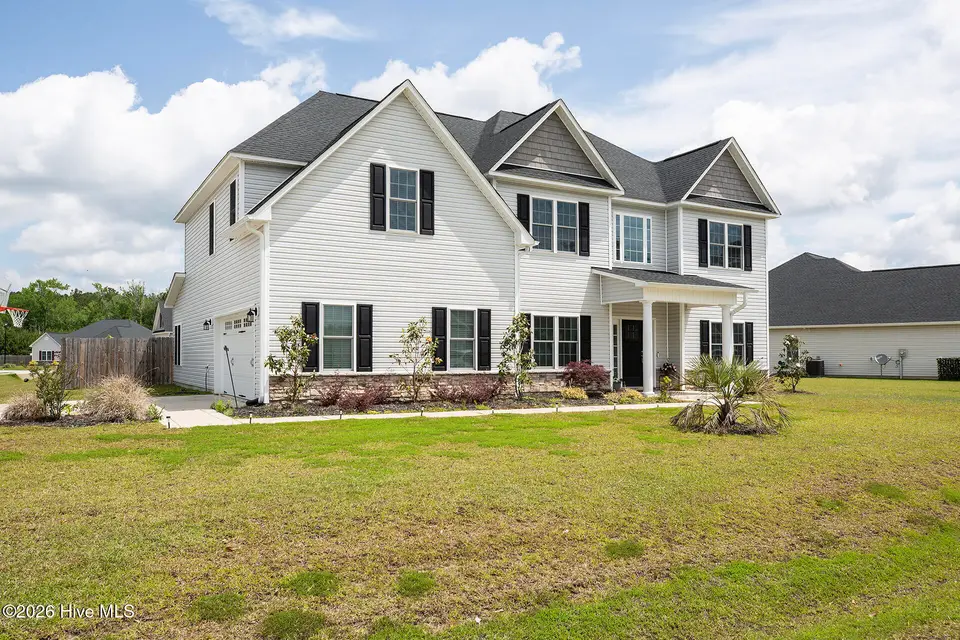 204 W Broughton Lane, Rocky Point, NC 28457 – photo 1 of 53: BroughtonW204-1FShaneL33A4545 copy