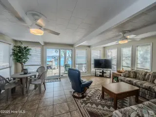 3002 Canal Cove Road, Lake Waccamaw, NC 28450 – photo 23: FamilyRoom2c