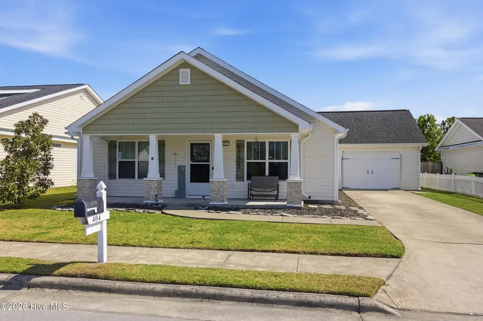404 Elsmore Drive, New Bern, NC 28562 – photo 1 of 33: 37_img_2616