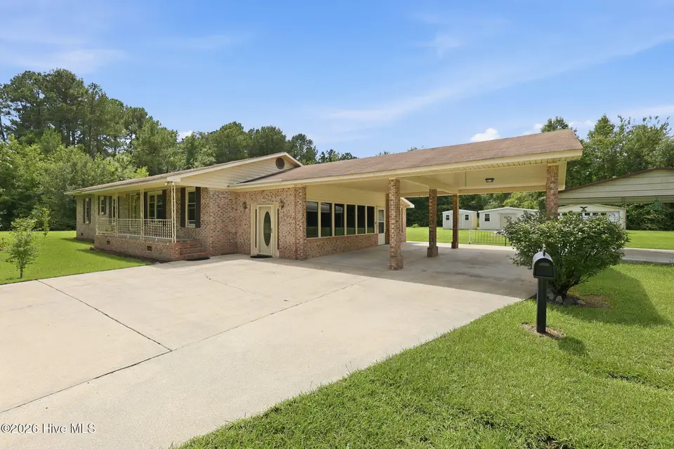 4045 Carver Moore Road, Clarkton, NC 28433 – photo 1 of 30: 1-web-or-mls-AZ3A5004