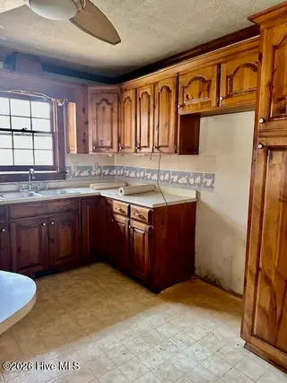 7613 Princess Ann Road, Evergreen, NC 28438 – photo 12: IMG_8536