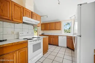 146 Ryder Cup Boulevard, Pinebluff, NC 28373 — 3-bedroom manufactured home in Oakwood Hill, Pinebluff, NC, photo 12 of 43