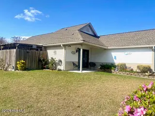 2401 White Road, Wilmington, NC 28411 – photo 4: Front left