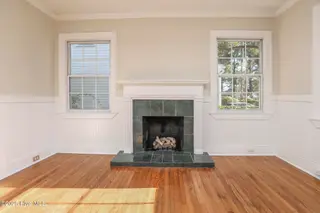 402 Warlick Street, Jacksonville, NC 28540 — 3-bedroom home in Murrill Subdivision, Jacksonville, NC, photo 8 of 46: 402 Warlick-30