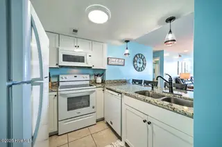 2000 New River Inlet Road Unit 3209, North Topsail Beach, NC 28460 – photo 9: kitchen
