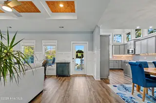 228 NE 41st Street, Oak Island, NC 28465 – photo 10: imgHP34
