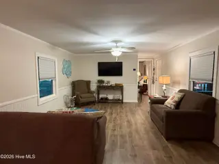 9230 Bonaparte Drive SW, Calabash, NC 28467 — 2-bedroom manufactured home in Bonaparte Retreat, Calabash, NC, photo 9 of 24