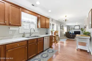 403 Brunswick Drive, Jacksonville, NC 28546 – photo 18: 29_403_Brunswick_Dr_047