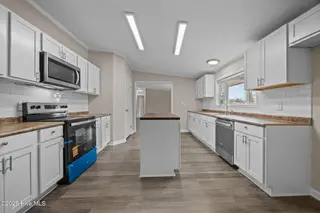 214 Jenkins Road, Jacksonville, NC 28540 — 4-bedroom manufactured home in Heritage Fields, Jacksonville, NC, photo 20 of 44: 16-web-or-mls-214 Jenkins Rd. 39