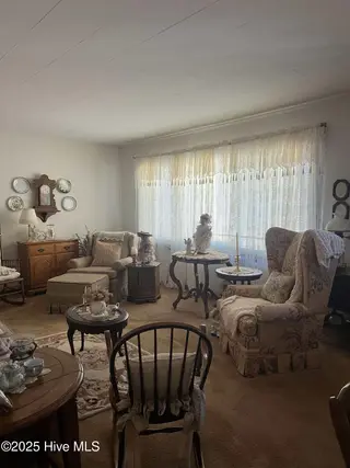215 Nunn Street, Havelock, NC 28532 – photo 21: Livingroom 2