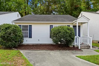 711 Varsity Drive, Wilmington, NC 28403 – photo 2