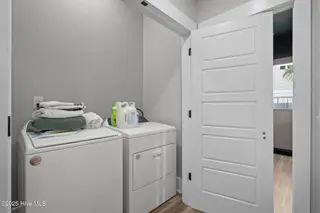 504 Ocean Boulevard Unit B, Carolina Beach, NC 28428 – photo 18: 20-web-or-mls-DSC07904