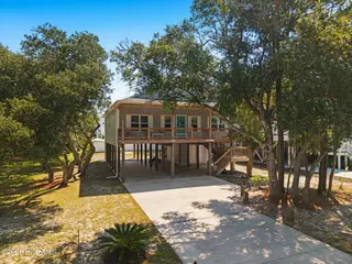 110 NW 7th Street, Oak Island, NC 28465 – photo 7