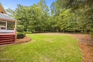 122 Saint Andrews Circle, New Bern, NC 28562 – photo 12: 7-web-or-mls-0C0A5303