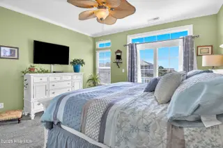 606 Tennessee Avenue 1, Carolina Beach, NC 28428 – photo 23: Primary Bed 3