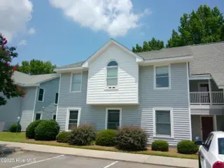 108 W Victoria Court A, Greenville, NC 27834 – photo 1: Front