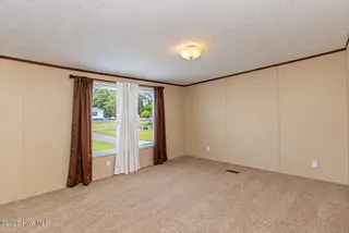 102 Bonnie Farms Road, Dudley, NC 28333 — 3-bedroom manufactured home in Bonnie Farms, Dudley, NC, photo 13 of 20: main