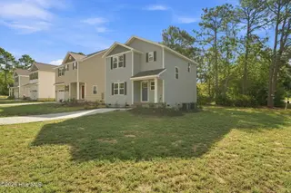595 S Glover Street, Southern Pines, NC 28387 – photo 5: g47