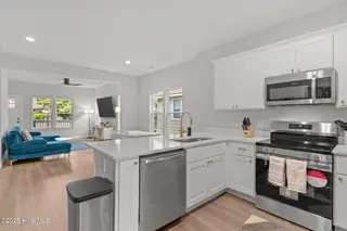 409 S 17th Street, Wilmington, NC 28401 – photo 10: 37-web-or-mls-BTS03252