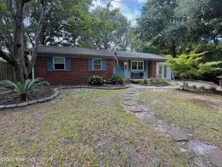 517 Voltaire Place, Wilmington, NC 28412 — 3-bedroom home in Marquis Hills, Wilmington, NC, photo 1 of 25: IMG_4916