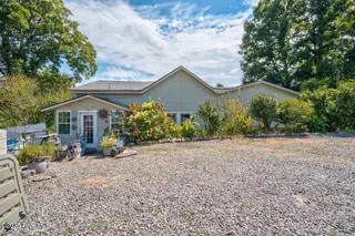 512 W Nash Street, Spring Hope, NC 27882 – photo 17: 043-512WestNashStreet-SpringHope-NC-2788