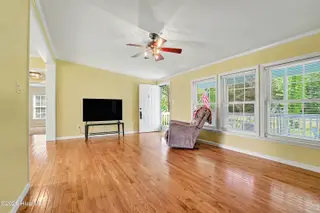 114 Royal Oak Drive, Hampstead, NC 28443 — 3-bedroom manufactured home in Cross Creek, Hampstead, NC, photo 10 of 51