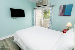 602 W Fort Macon Road 139, Atlantic Beach, NC 28512 – photo 11: PalmSuites-139-10-29-24-008