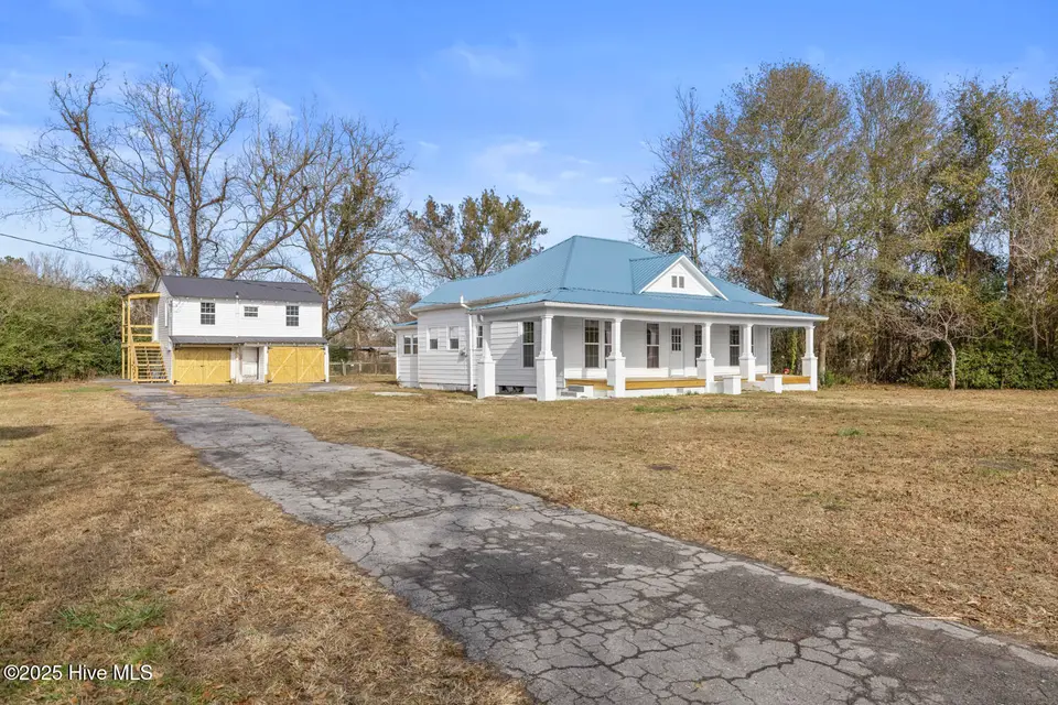 2880 Catherine Lake Road, Richlands, NC 28574 – photo 1 of 44: catherine-1