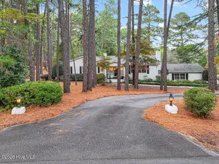 255 Lake Dornoch Drive, Pinehurst, NC 28374 – photo 9: Driveway 1