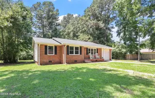 500 Lakewood Drive, Jacksonville, NC 28546 – photo 8