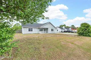 411 Foxtrace Lane, Hubert, NC 28539 – photo 3: 02