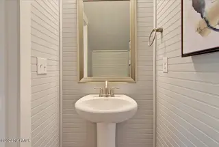 1215 Sunwater Terrace, Leland, NC 28451 — 4-bedroom home in Grand Park, Leland, NC, photo 17 of 46
