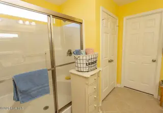 2086 Castlebridge Court NW, Calabash, NC 28467 — 3-bedroom home in Spring Mill, Calabash, NC, photo 24 of 59: primary bath 3