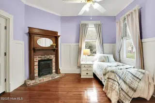402 S 5th Avenue, Wilmington, NC 28401 – photo 12: Bedroom 3-downstairs