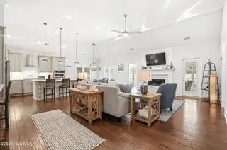 628 Kings Trail, Sunset Beach, NC 28468 – photo 14: 628_Kings_trail_1st_half_001