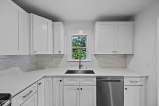 708 Bonham Avenue, Wilmington, NC 28403 – photo 12: 20_kitchen