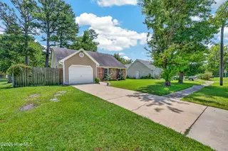 116 Hunting Green Drive, Jacksonville, NC 28546 – photo 2