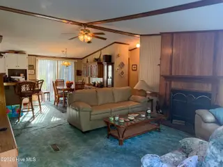 245 Lake Drive SW, Supply, NC 28462 — 3-bedroom manufactured home in Riverside, Supply, NC, photo 3 of 27