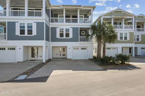 313 Red Lewis Dr, Kure Beach