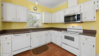 2954 Sherwin Downs Drive, Grimesland, NC 27837 – photo 12: 31-web-or-mls-2954 Sherwin Downs Drive-1