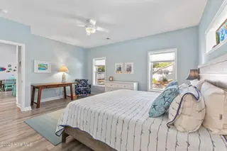 217 Sellers Street, Oak Island, NC 28465 — 3-bedroom home in Yaupon Beach, Oak Island, NC, photo 13 of 37