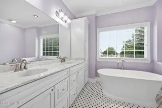2602 Spring Creek Drive, Grimesland, NC 27837 – photo 20: Master Bathroom