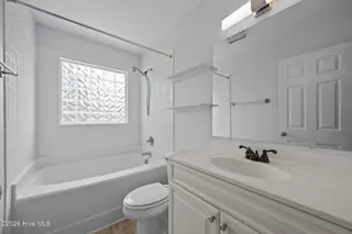 106 Bobwhite Circle, Cape Carteret, NC 28584 – photo 24: Hall Bathroom