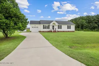 993 Aspen Ridge Court, Deep Run, NC 28525 – photo 4: 04-993 Aspen Ridge Ct-4