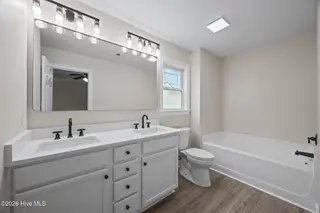 230 Station House Road, New Bern, NC 28562 – photo 23: Bathroom
