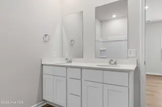 217 Keira Lane NW, Supply, NC 28462 — 3-bedroom home in Richmond Hills, Supply, NC, photo 21 of 23: Master Bath
