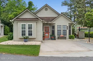 1056 Valley Drive, Calabash, NC 28467 — 3-bedroom home in Hidden Valley, Calabash, NC, photo 1 of 39: 1056 Valley