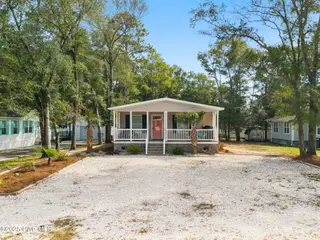 226 Live Oak Drive, Sunset Beach, NC 28468 – photo 2: 1-web-or-mls-CamMediaLLC.com (5 of 38)