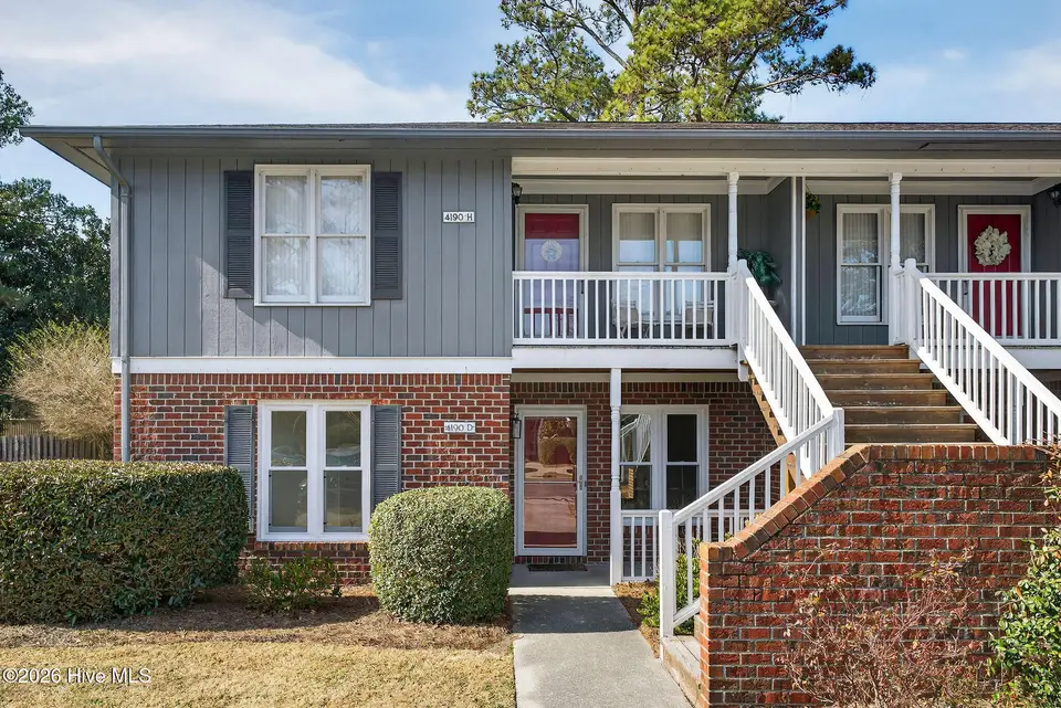 4190 Spirea Drive Unit D, Wilmington, NC 28403 – photo 1 of 21: 4190SpireaDriveUnitD-13
